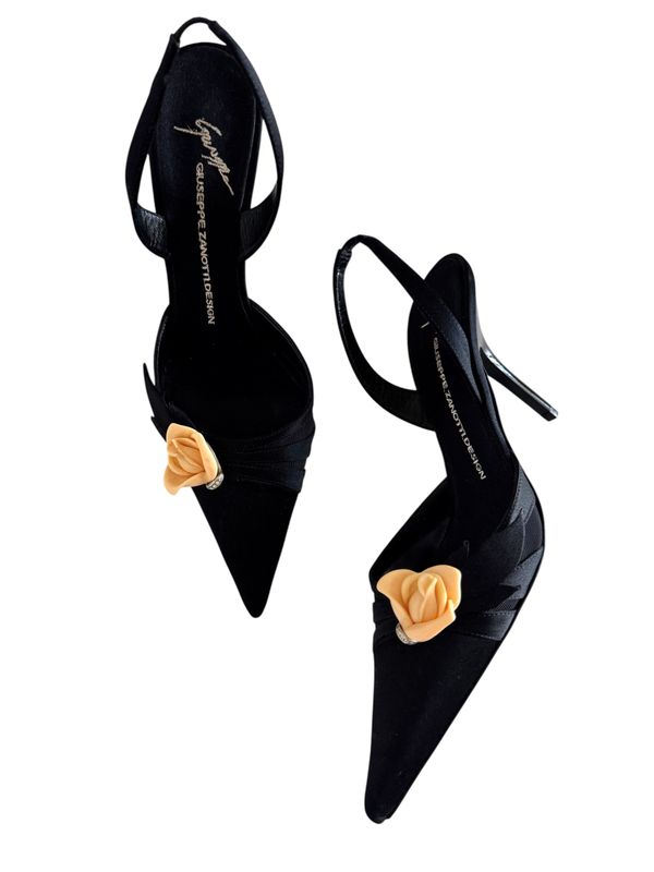 GIUSEPPE ZANOTTI BLACK SATIN SLINGBACKS WITH ROSE DETAIL / IT 39.5