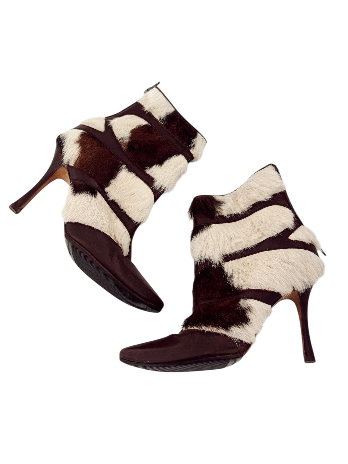 MANOLO BLAHNIK ANIMAL PRINT PONY HAIR BOOTS HEELS / IT 37