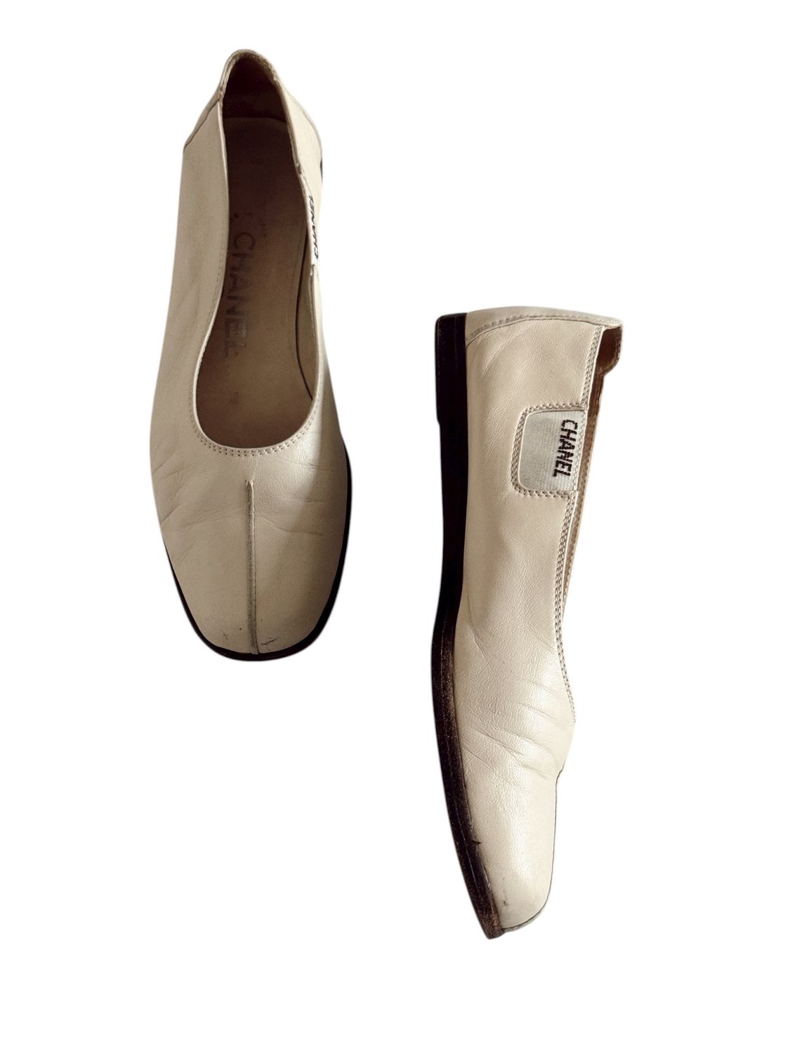 CHANEL CC CREAM LEATHER BALLET FLATS IT 36.5