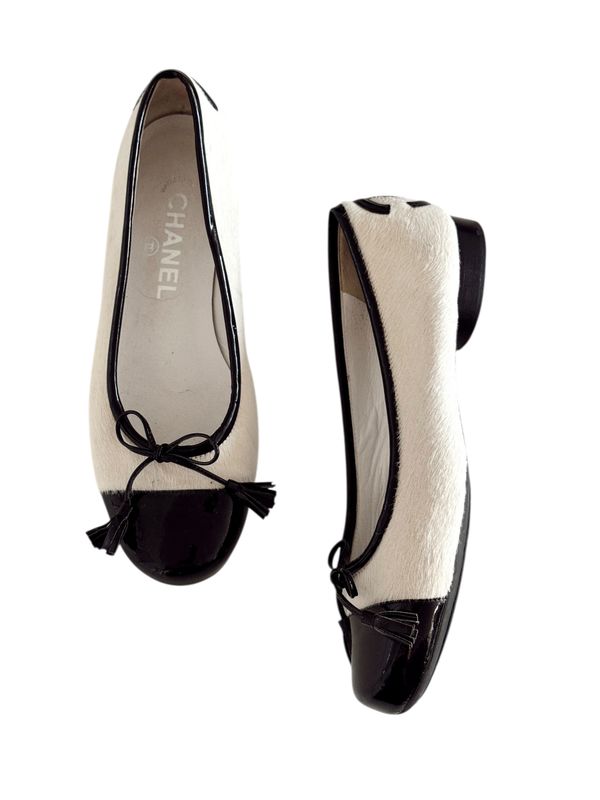 CHANEL CC PONY HAIR BALLET FLATS IT 37