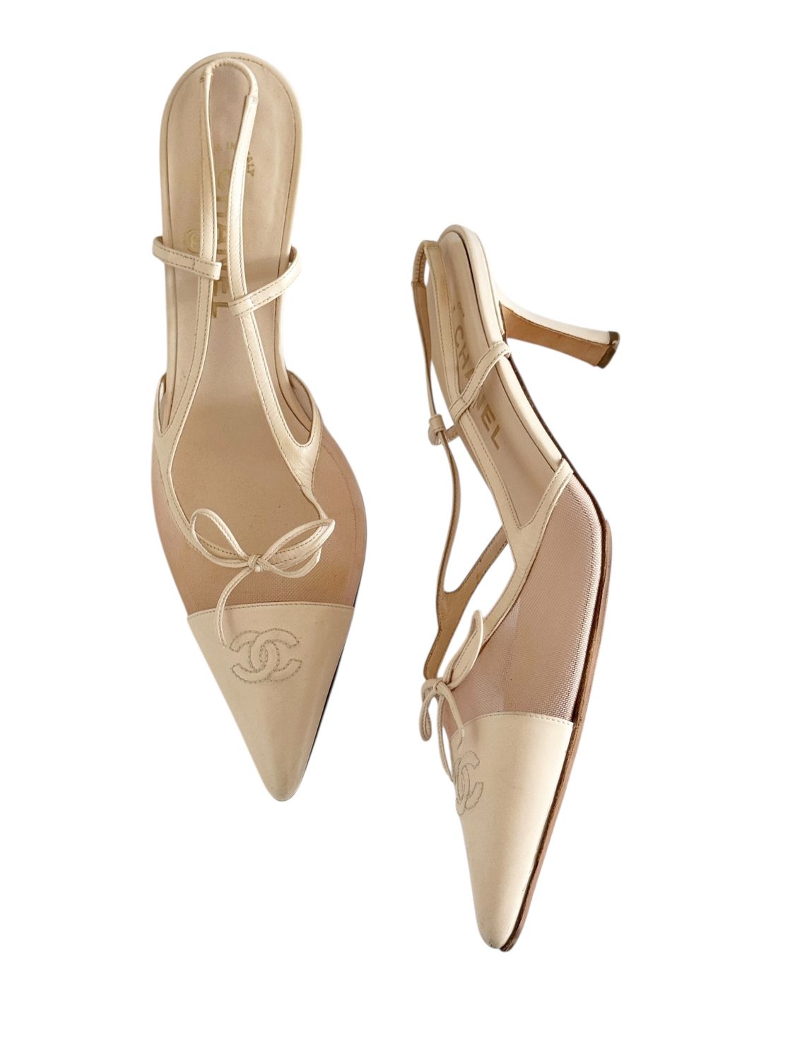 CHANEL VINTAGE NUDE BLUSH LEATHER AND MESH CC SLINGBACK HEELS / IT 40