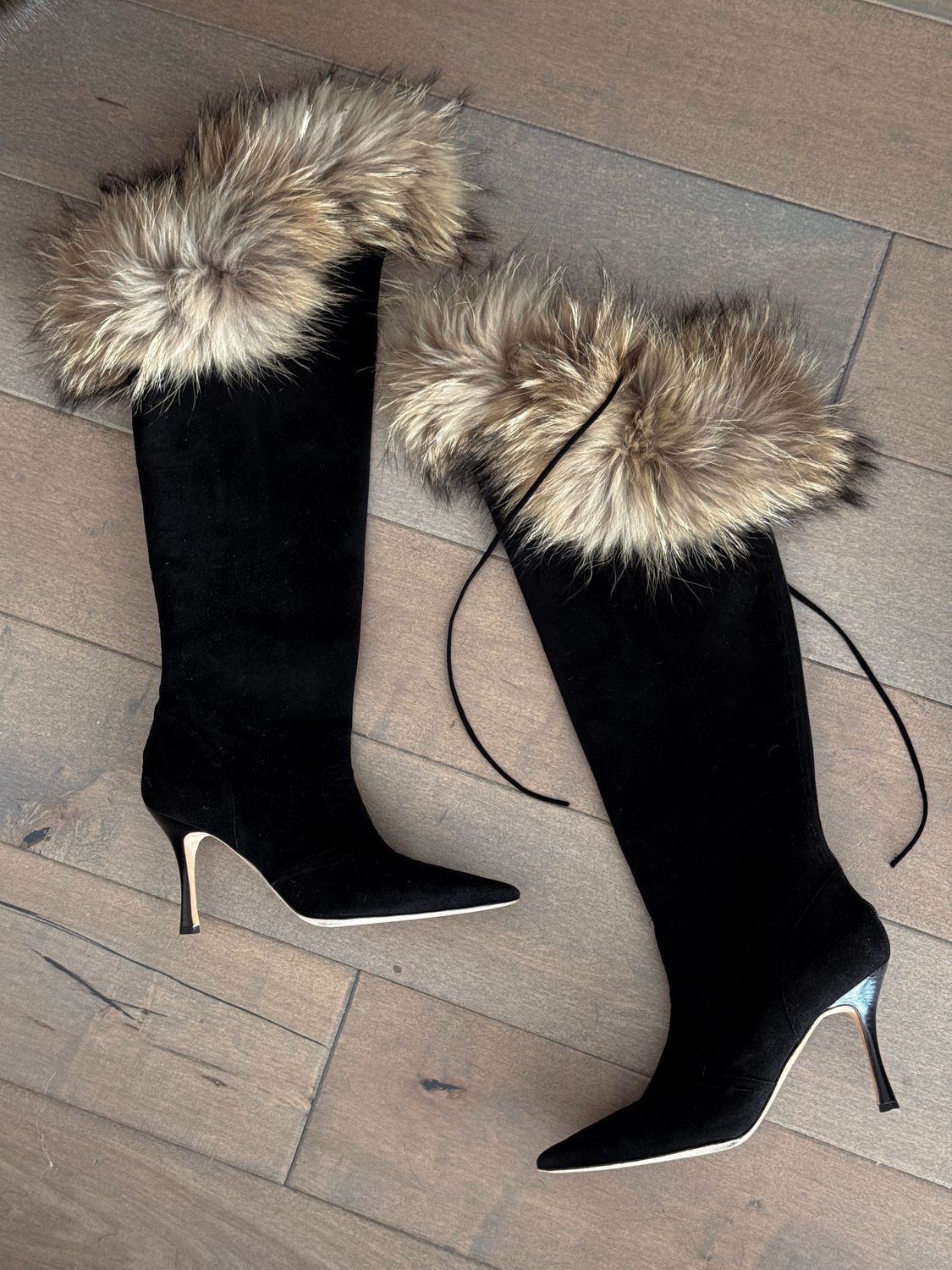 MANOLO BLAHNIK BLACK SUEDE FOX FUR OTK BOOTS HEELS / IT 39.5 - SIGNED BY MB