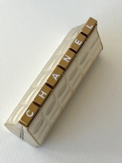 RARE VINTAGE CHANEL GOLD METAL QUILTED KEYBOARD CLUTCH MINAUDIERE