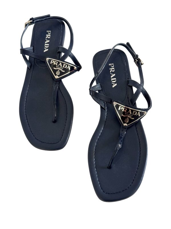 PRADA NAVY LEATHER TRIANGLE LOGO FLATS SANDALS / IT 38.5