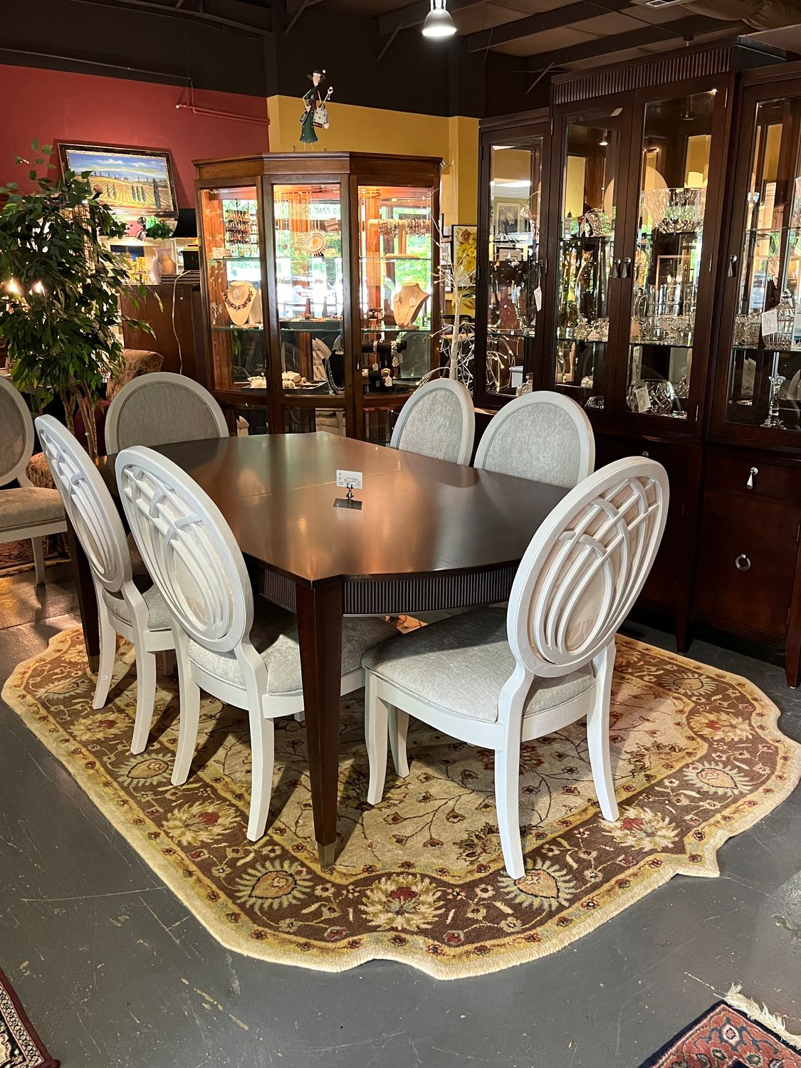 Ethan Allen Dining Table & 8 Hooker Chairs
