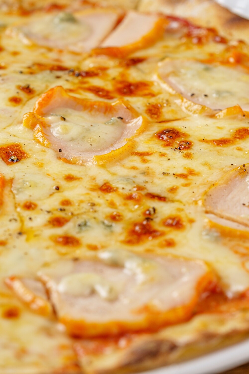 Pizza Pollo e Gorgonzola Pizza Pollo e Gorgonzola