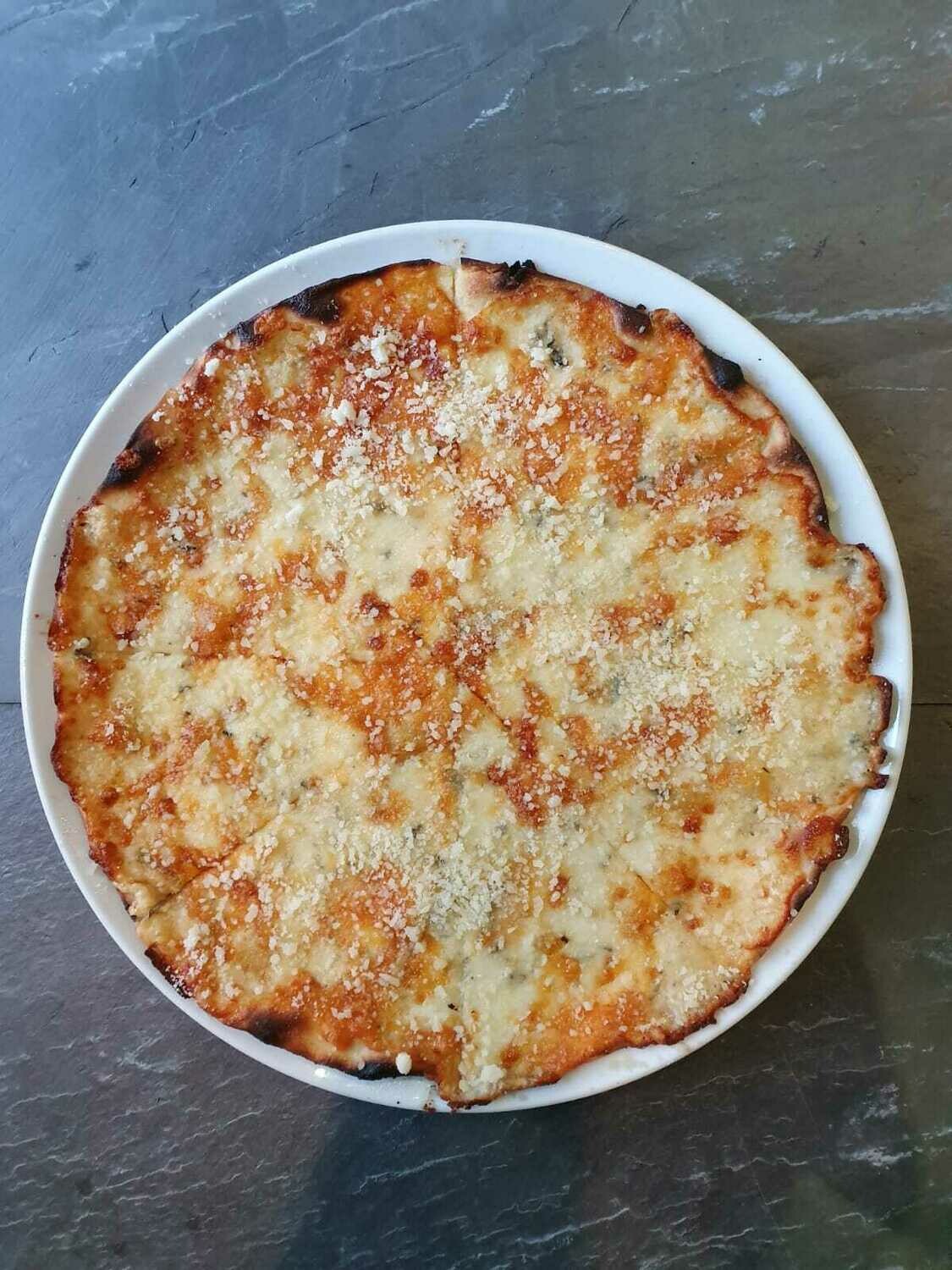 Pizza Quattro Formaggi Pizza Quattro Formaggi