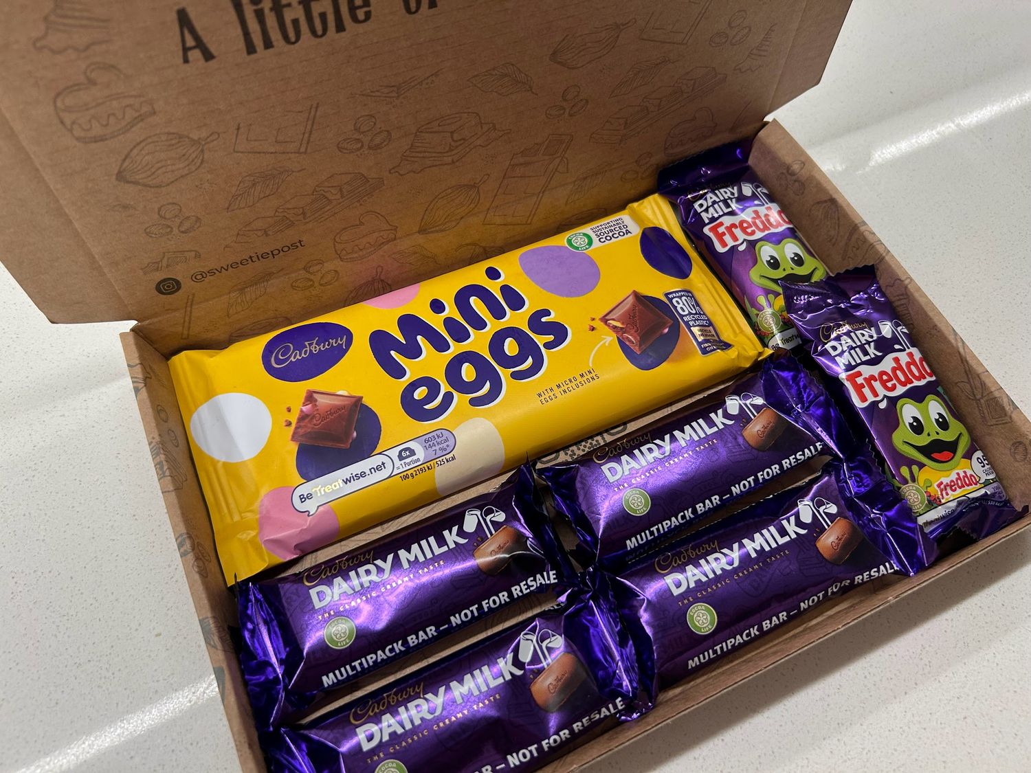 Easter Gift Box Mini Eggs or Creme Eggs