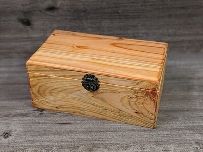 Reclaimed wood box