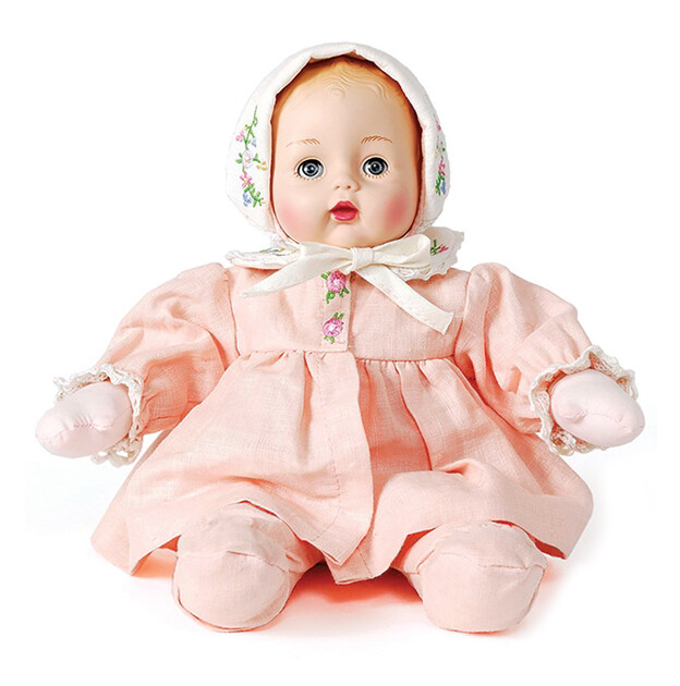 Madame Alexander Going to Grandma&#39;s Huggums
