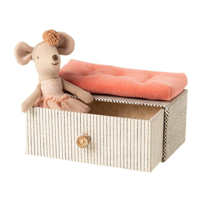 Maileg Dancing Mouse in Daybed, Little Sister