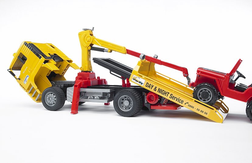 Bruder MAN TGA Tow, xcountry vehicle