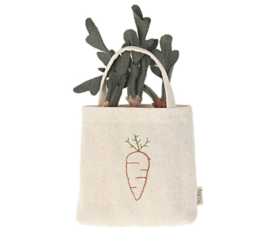Maileg Carrots in Shopping Bag
