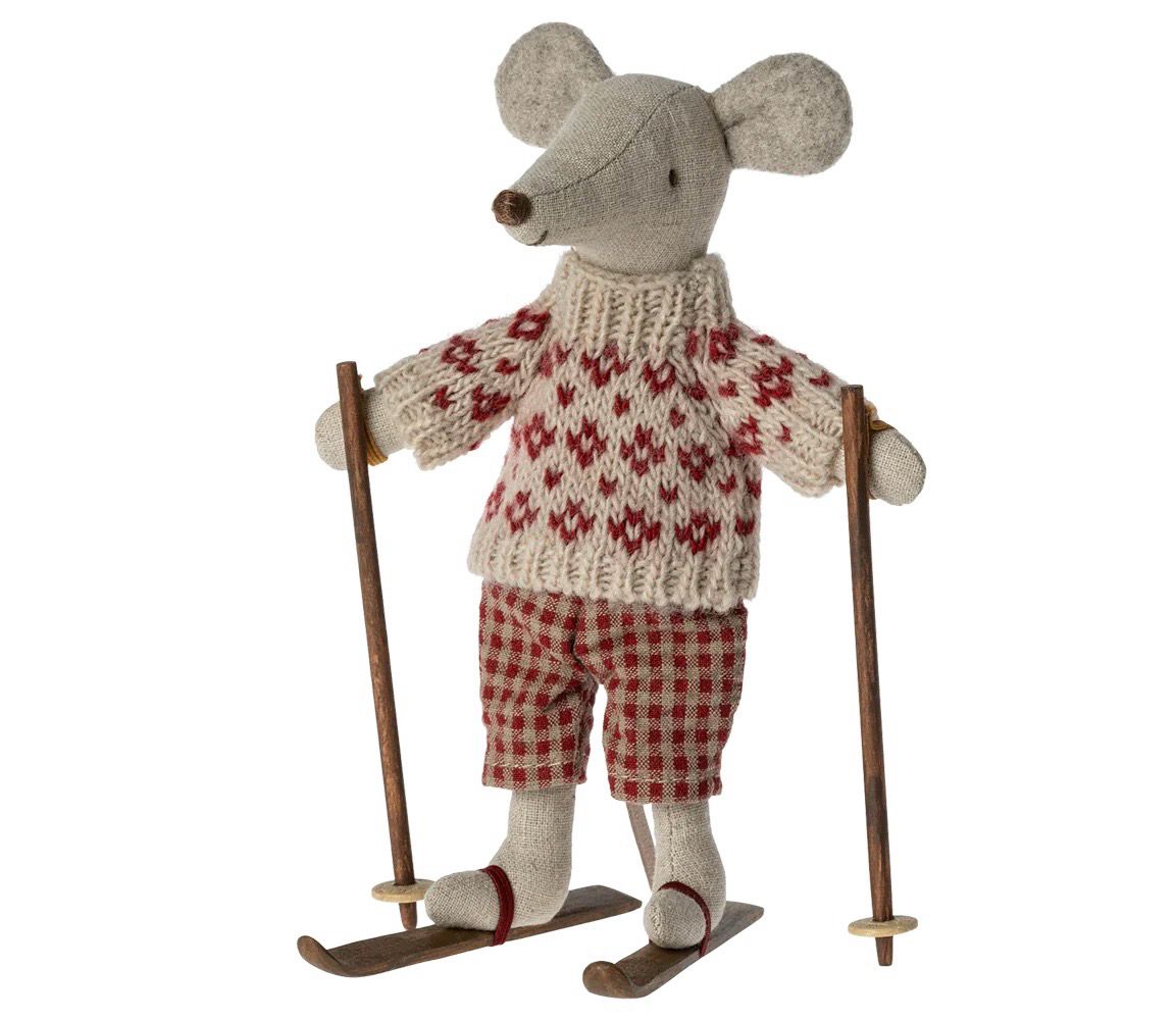 Maileg Winter Mouse with Ski Set 2024, Mum-Red