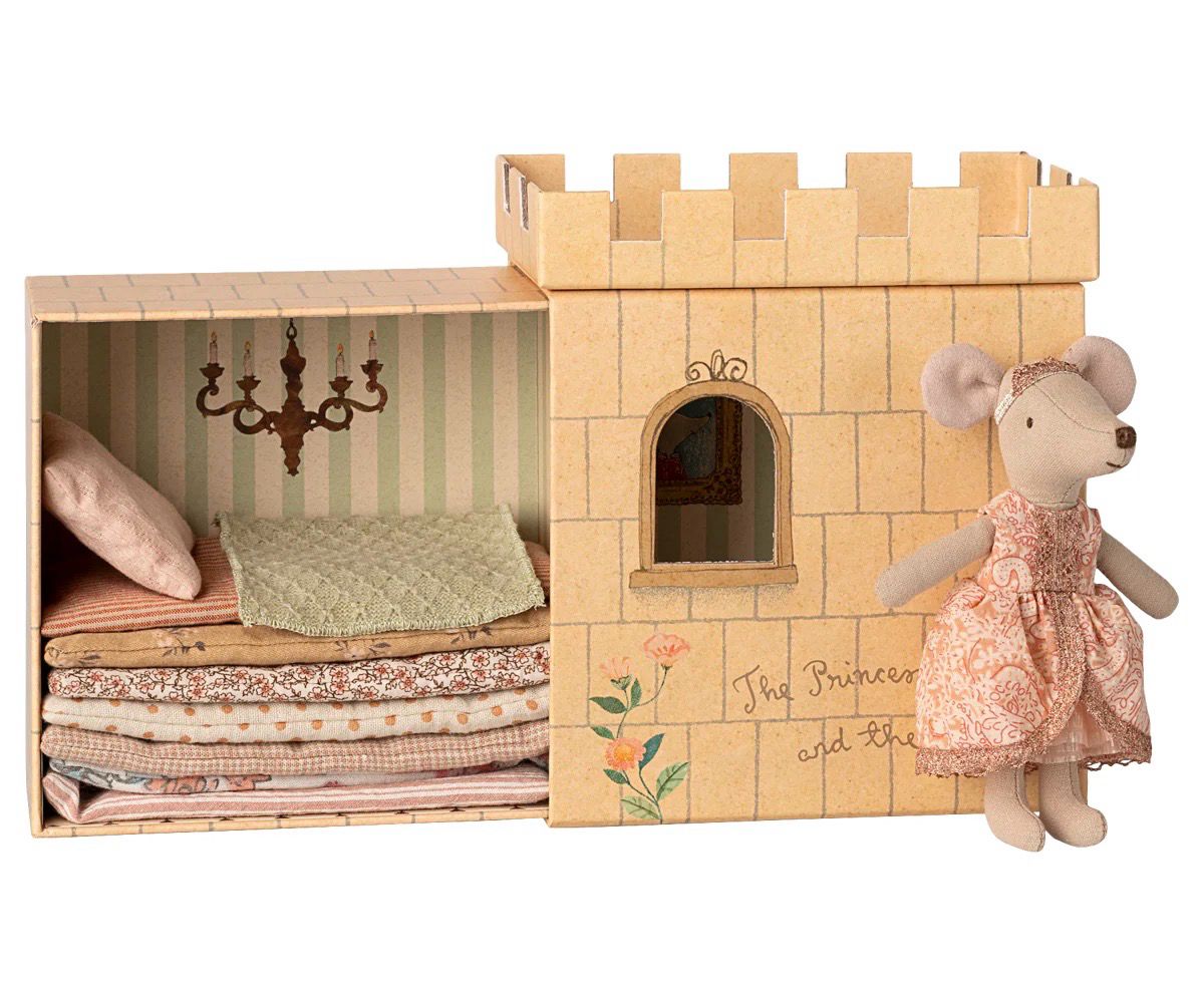 Maileg Princess and the Pea, Big Sister Mouse
