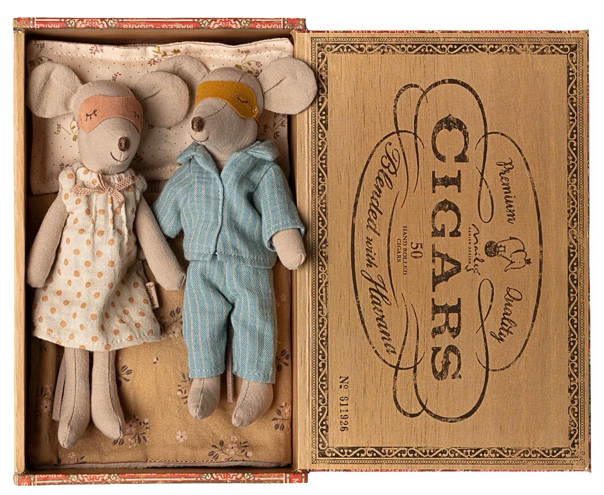 Maileg Mum &amp; Dad Mouse In Cigar Box