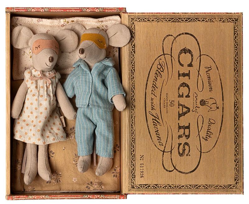 Maileg Mum &amp; Dad Mouse In Cigar Box