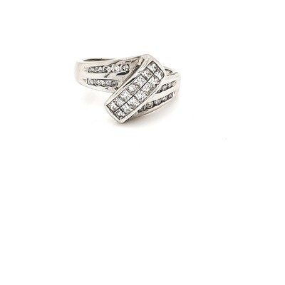 Ladies White Gold Diamond Ring Ladies White Gold Diamond Ring