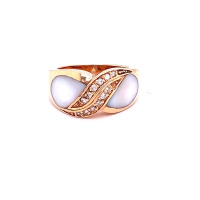 Ladies Rose Gold Mother of Pearl Ring Ladies Rose Gold Mother of Pearl Ring