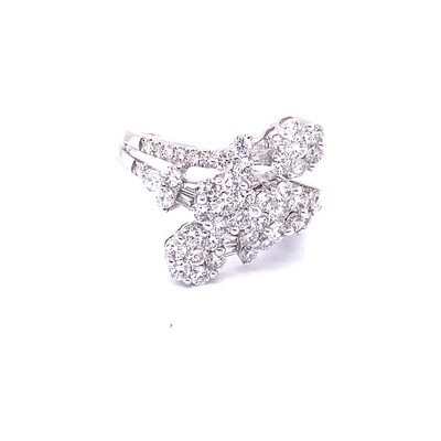 Ladies White Gold Cluster Diamond Ring Ladies White Gold Cluster Diamond Ring
