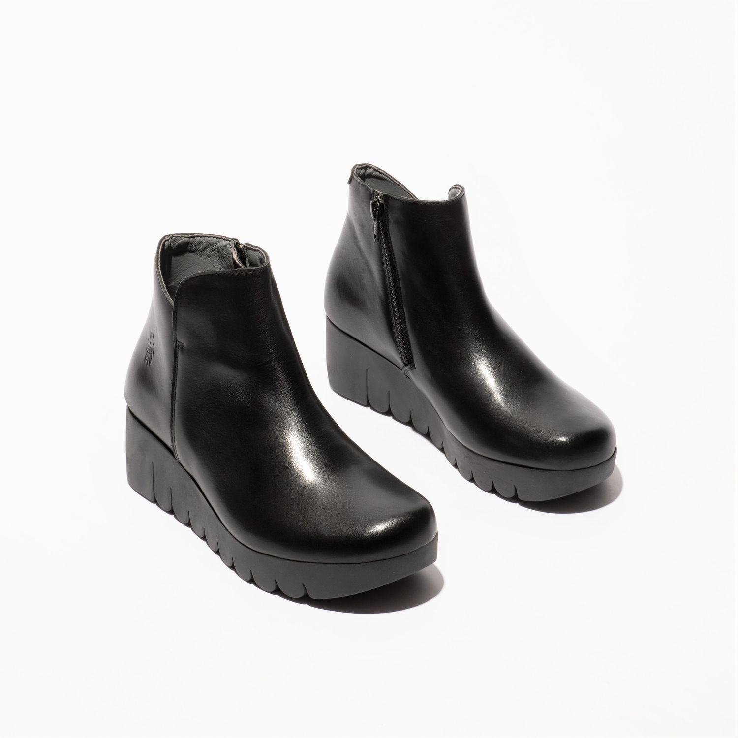 Aulinukai FLY LONDON VANG Aulinukai FLY LONDON VANG