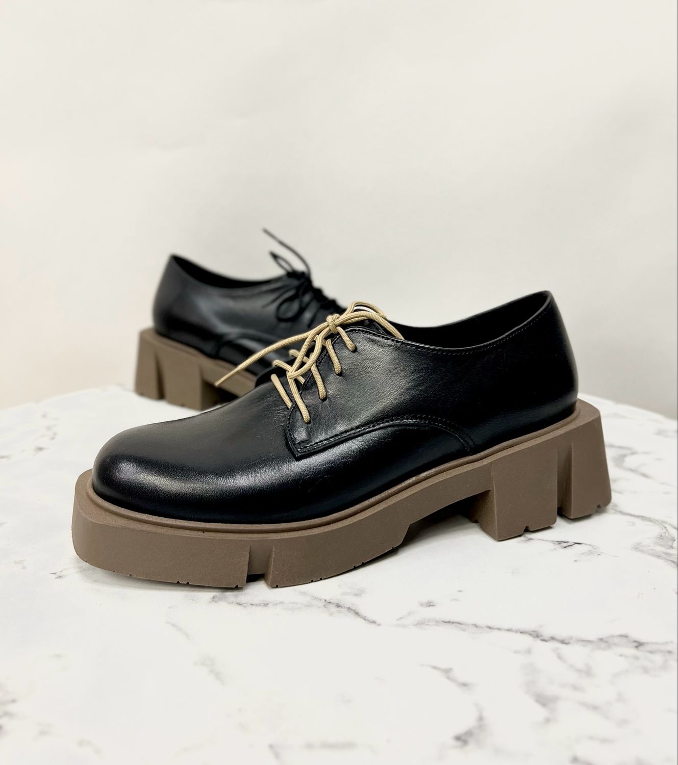 Suvarstomi bateliai TWIST