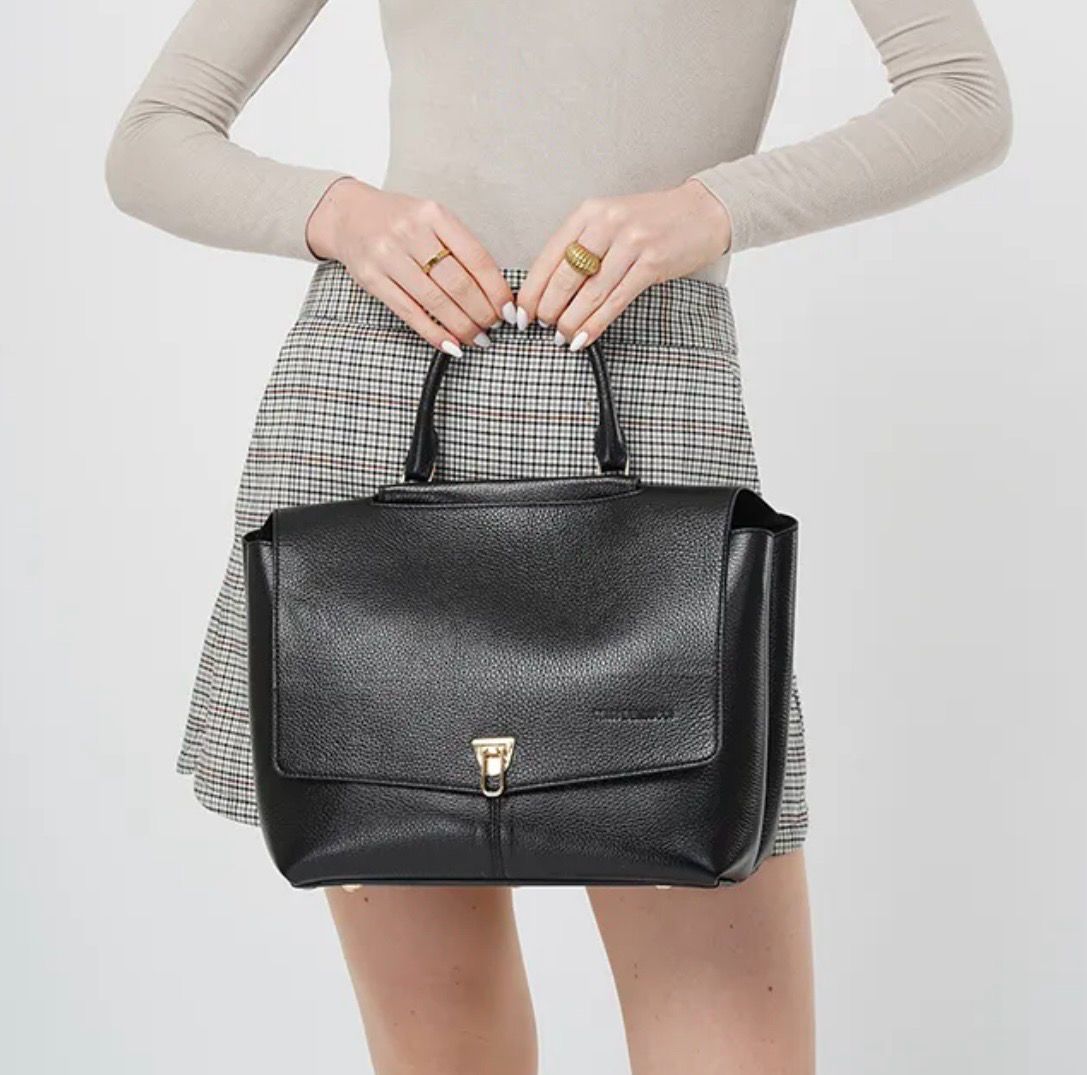 Rankinė didelė AFour