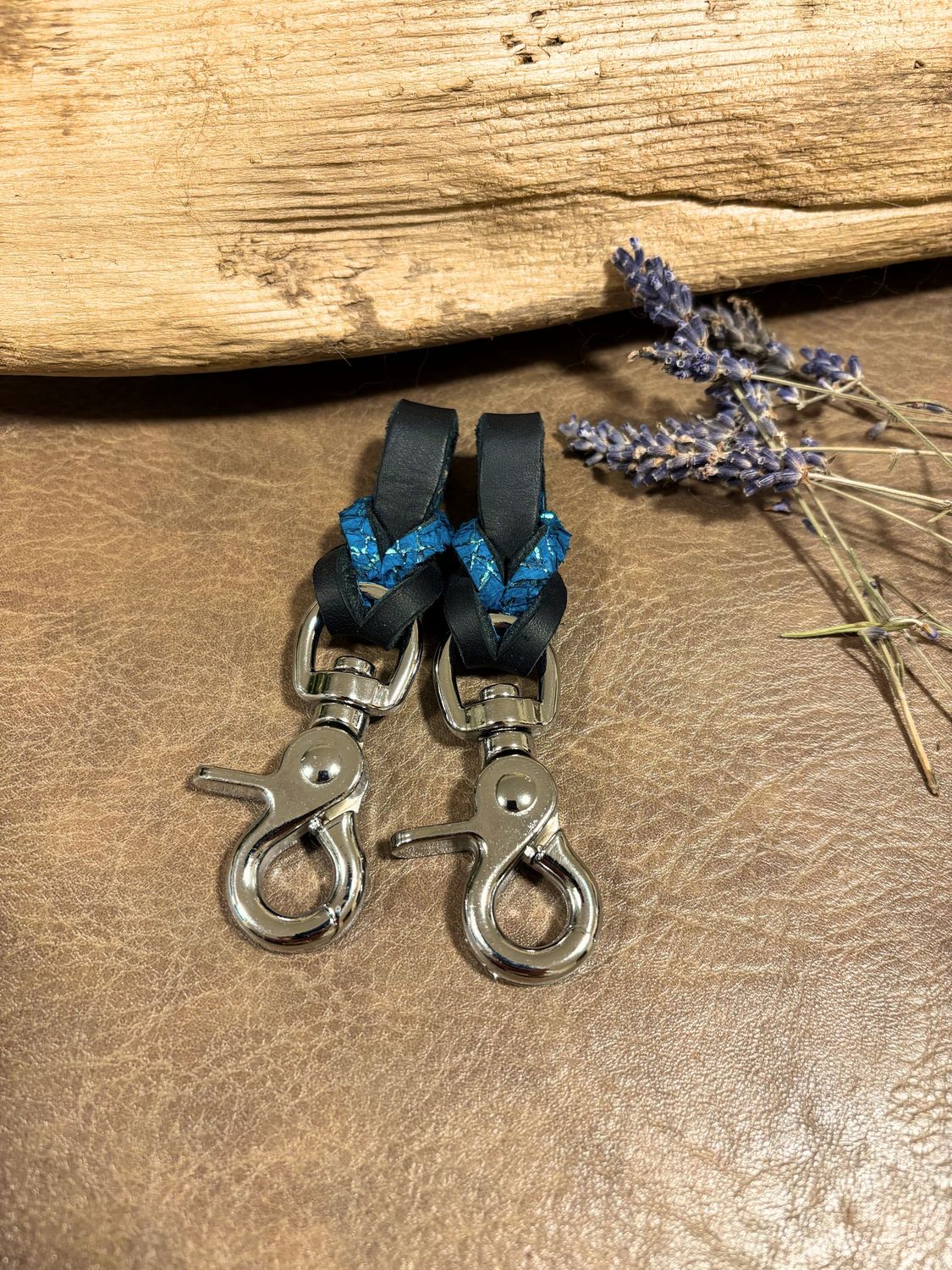 Steigbügelhalter mit Fischleder