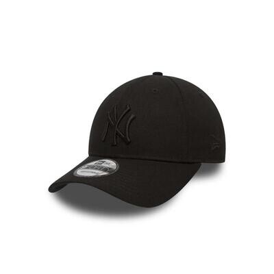 cappello nero  New Era 9FORTY logo NY nero