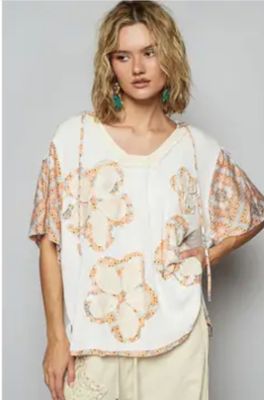 POL Short Sleeve Floral Patch Hoodie Knit Top