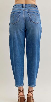 Judy Blue HW soft barrel stitch thru pocket jeans