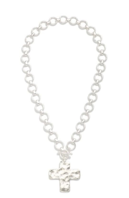 Circle Link Necklace w/pearlescent hammered cross