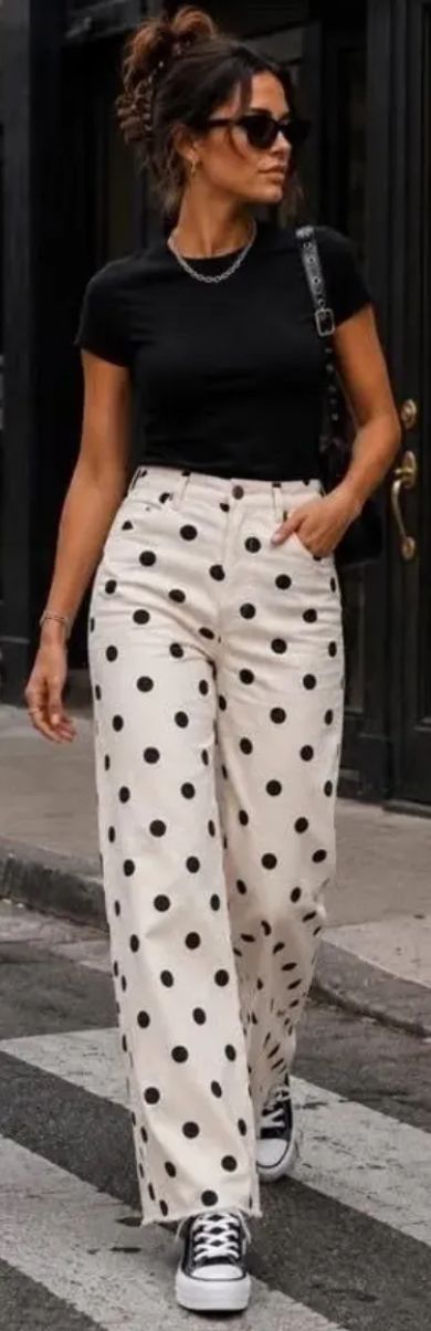 POLKA DOT 31" INSEAM WIDE LEG FRAY HEM JEAN