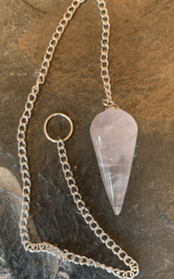 Rose quartz pendulum with chain