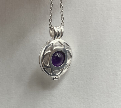 Sterling silver LOCKET & STONE Pendant with black Onyx set in silver
