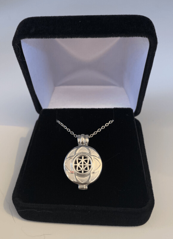Sterling Silver LOCKET & STONE Pendant with Green Agate stone set in silver