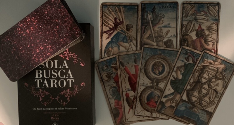 SOLA BUSCA TAROT DECK AND BOOK