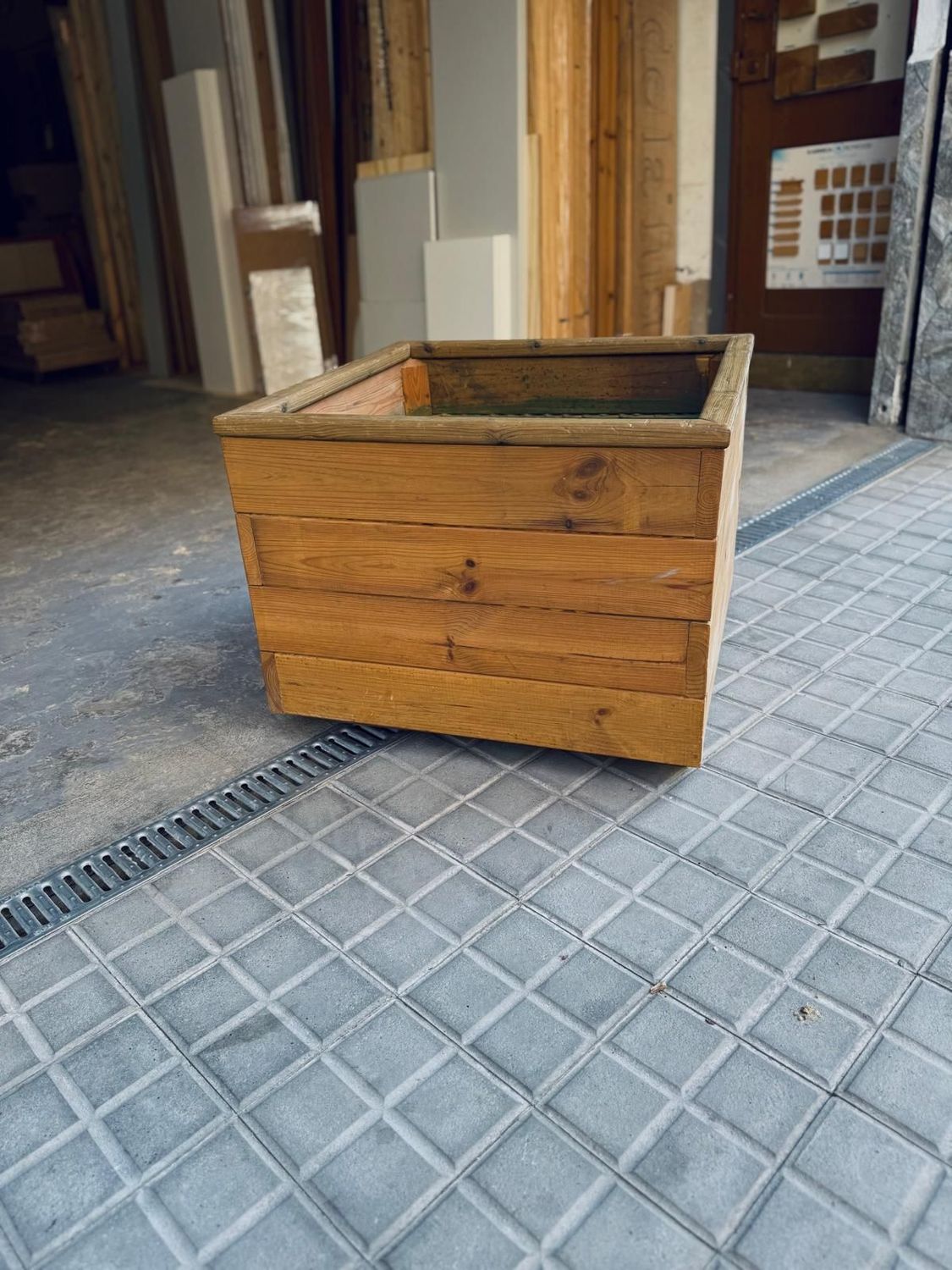 OFERTA Jardinera GRAN!  700x700x500