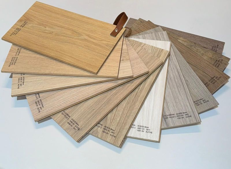 Parquet laminat FLOORPAN PLUS 5