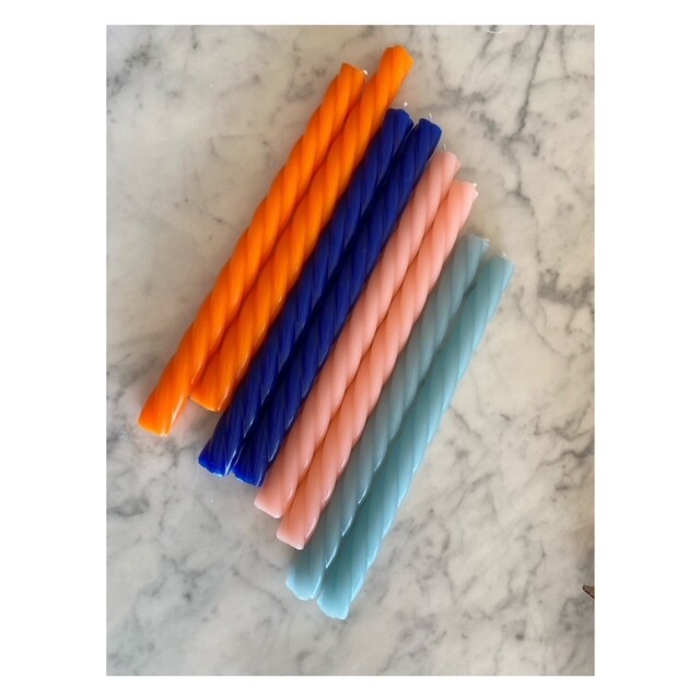 Bougie torsadée rose