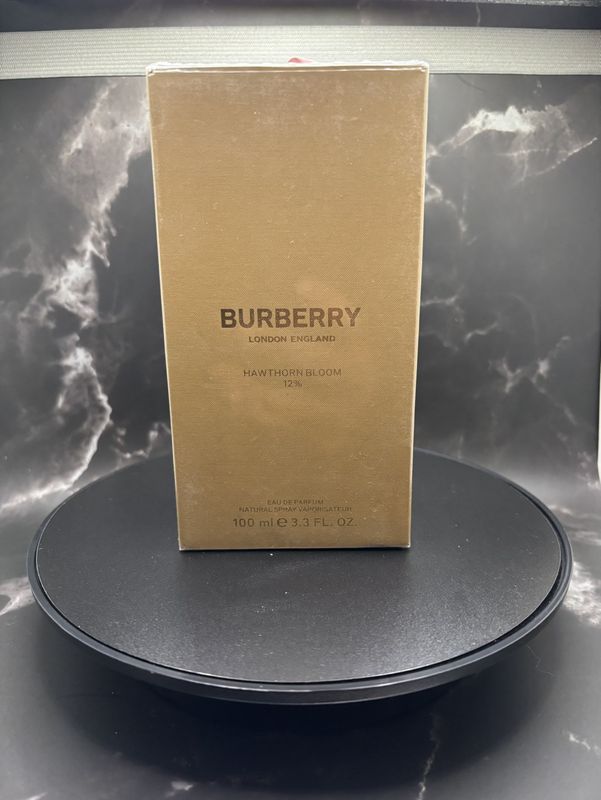 Burberry Signatures Hawthorn Bloom Eau de Parfum 3.3 oz 100 ml