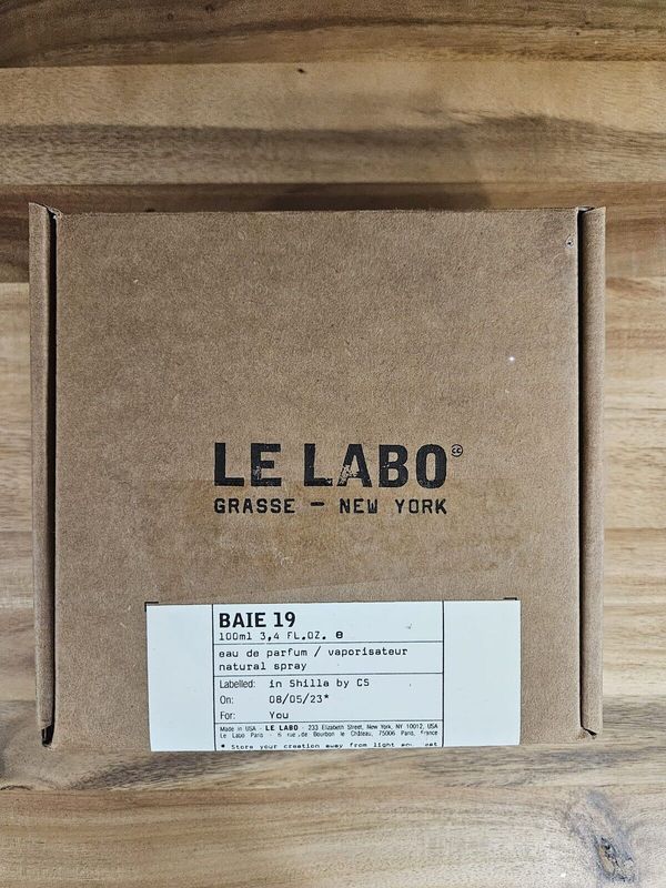 Le Labo Santal 33 for Unisex Eau de Parfum Spray, 3.4 Ounce 100 ml