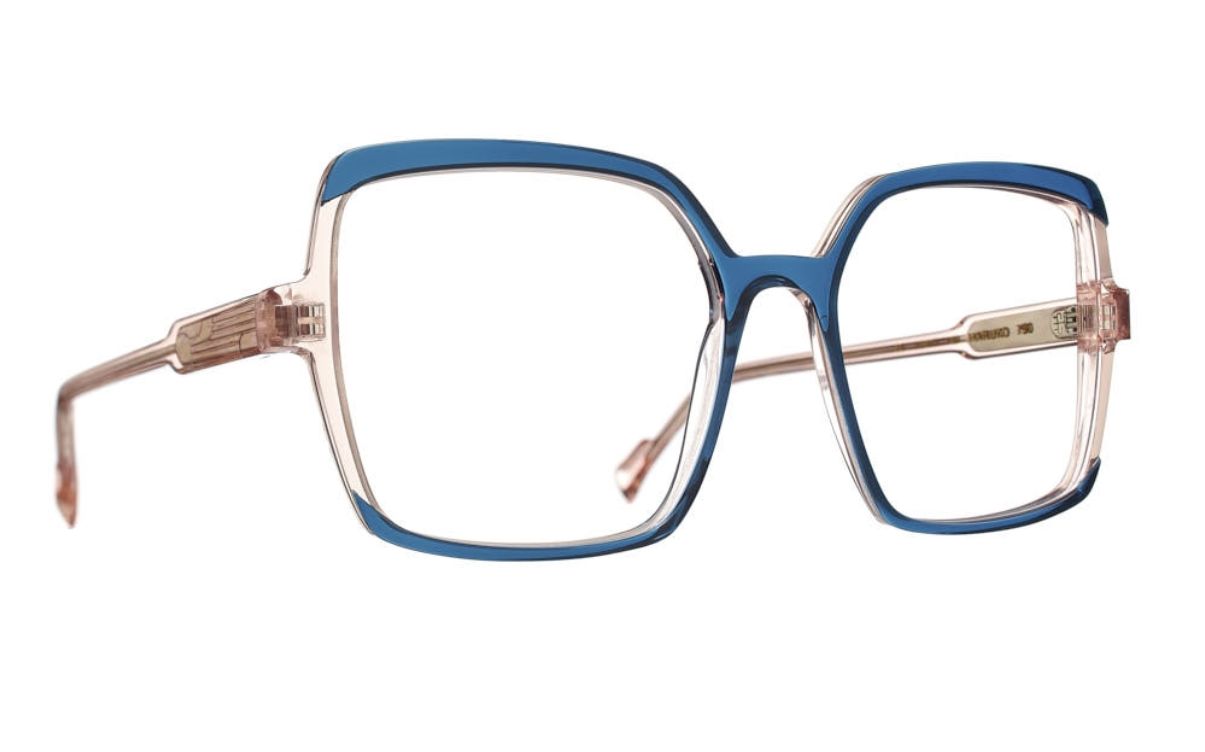 Caroline Abram Haruko 790