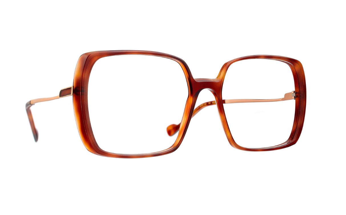 Caroline Abram Irina 756