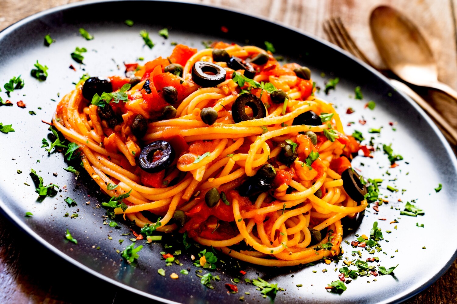 Spaghetti Puttanesca (VEGAN)