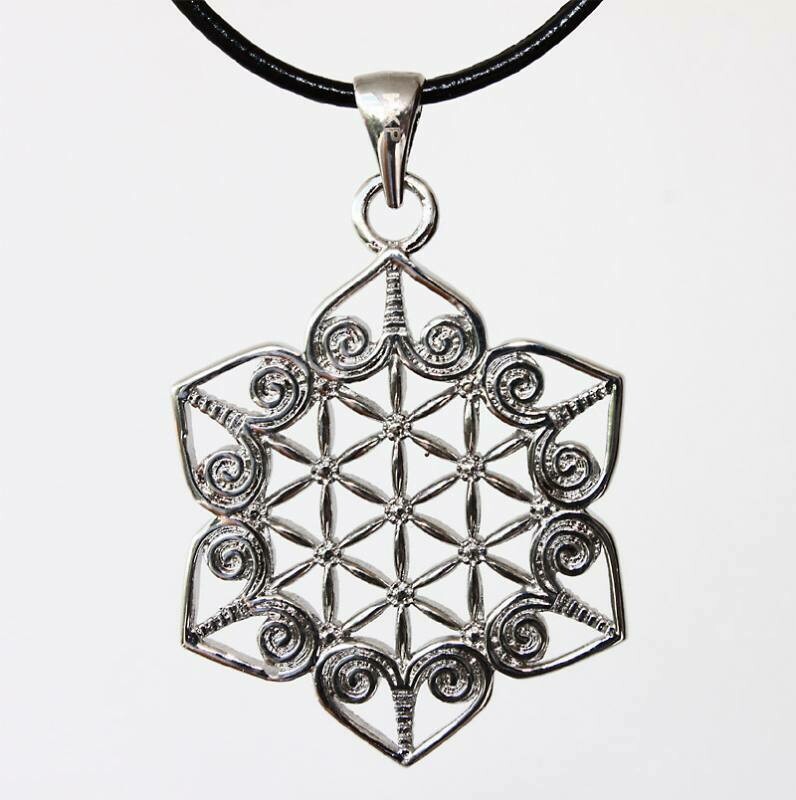 Pendentif fleur de vie