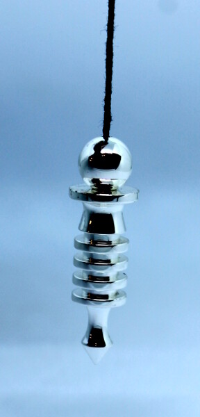Pendule Isis Laiton argenté