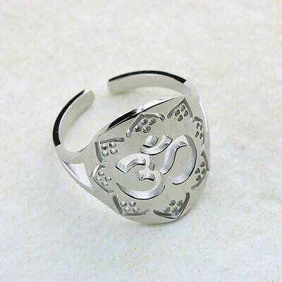 Bague Om