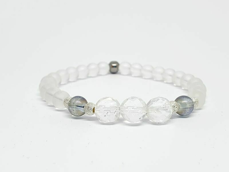 Bracelet Cristal de roche facetté et mat, aqua aura, 6 mm et 8 mm