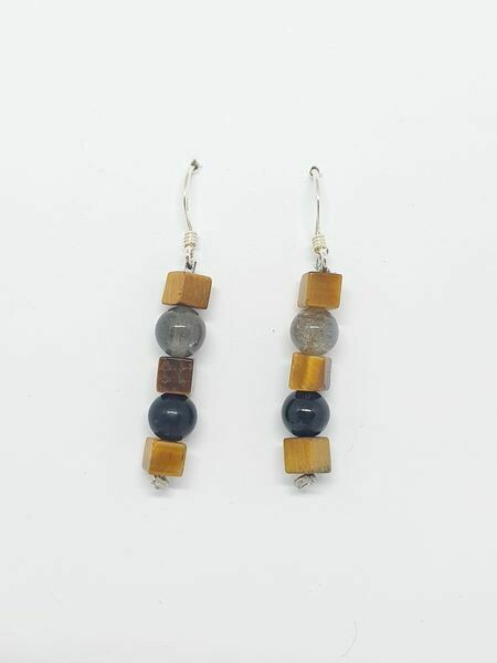 Boucles d&#39;oreilles Labradorite, œil de tigre (cube) &amp; tourmaline noire 6 mm
